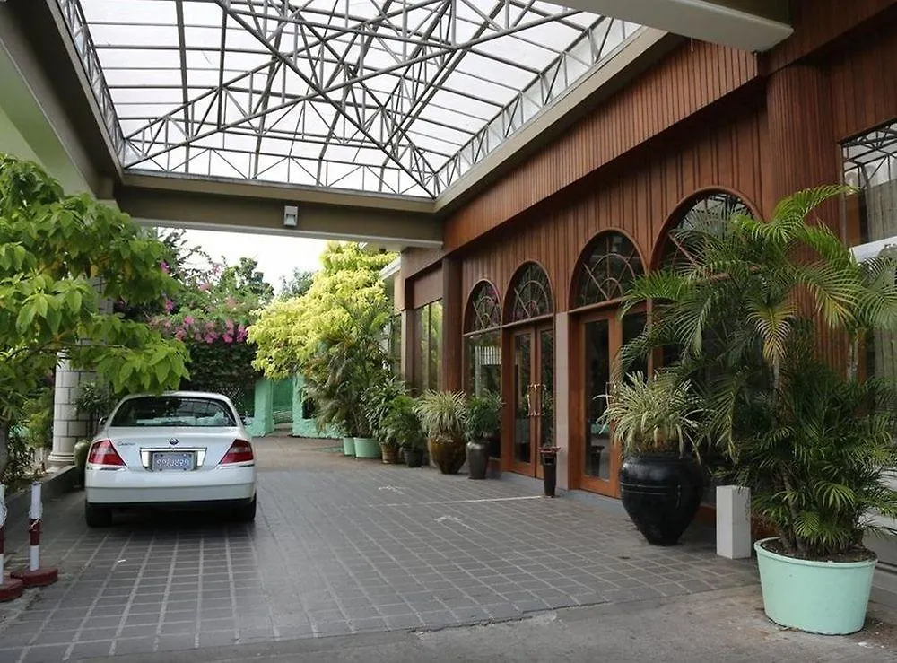 ***  Yuzana Garden Hotel Yangon Myanmar